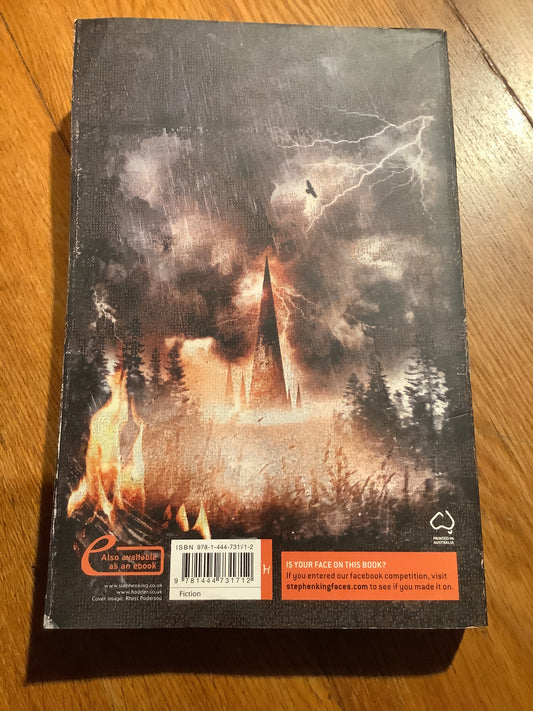 Wind through the keyhole. Stephen King. 2012.