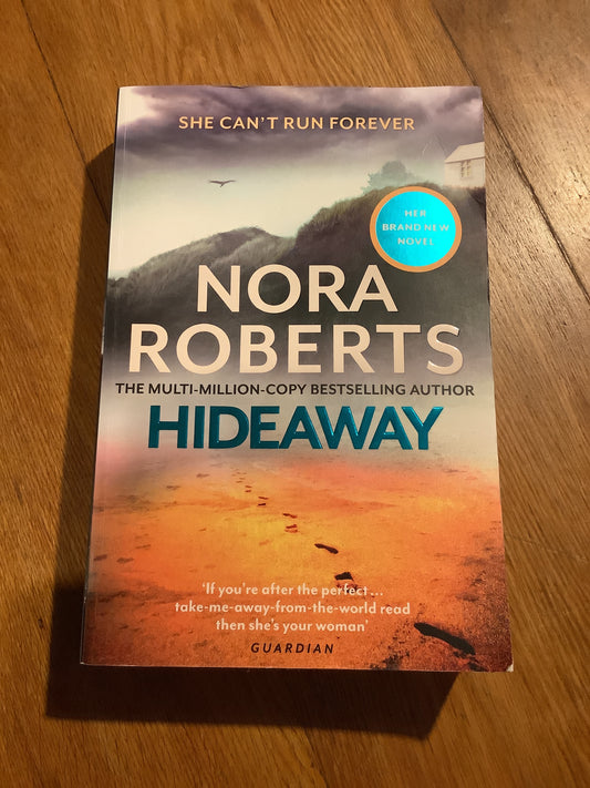 Hideaway. Nora Roberts. 2020.