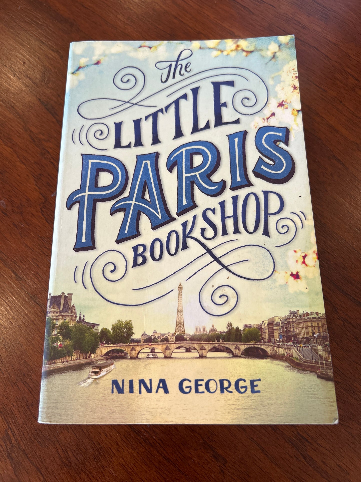 Little Paris bookshop. Nina George. 2015.