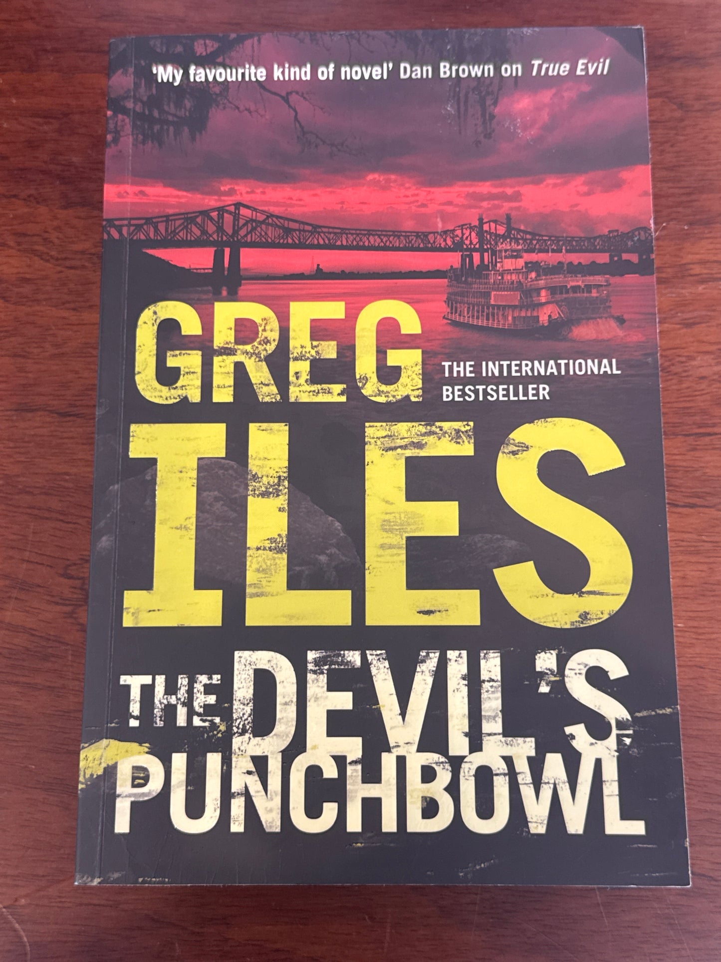 Devil’s punchbowl. Greg Iles. 2009.