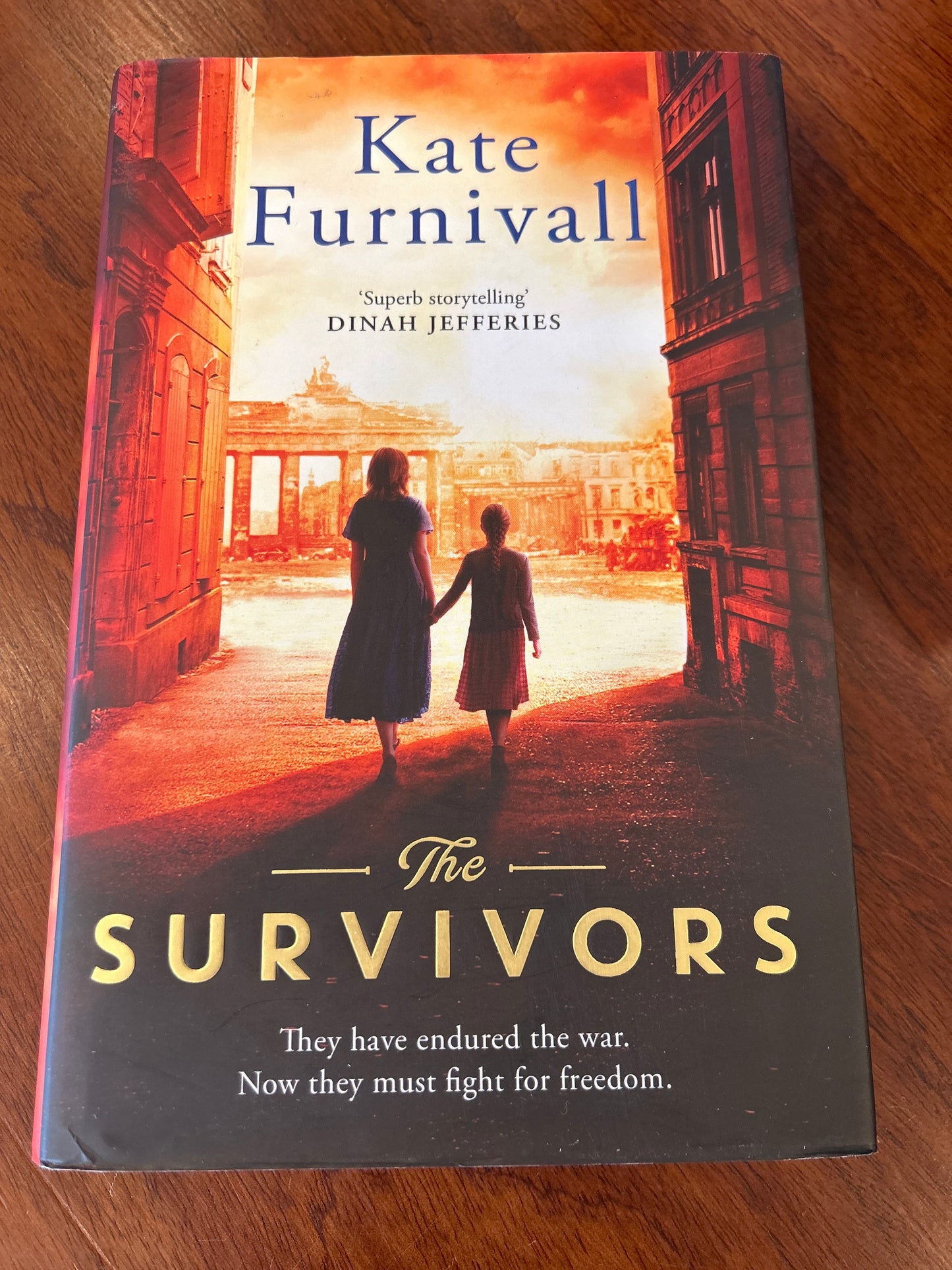 Survivors. Kate Furnivall. 2018.