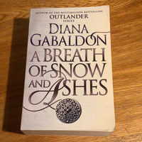 Breath of snow and ashes. Diana Gabaldon. 2006.