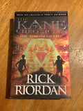 Throne of fire. Rick Riordan. 2012.