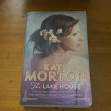Lake house. Kate Morton. 2015.
