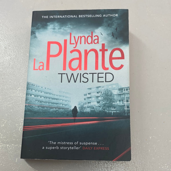 Twisted. Lynda La Plante. 2014.