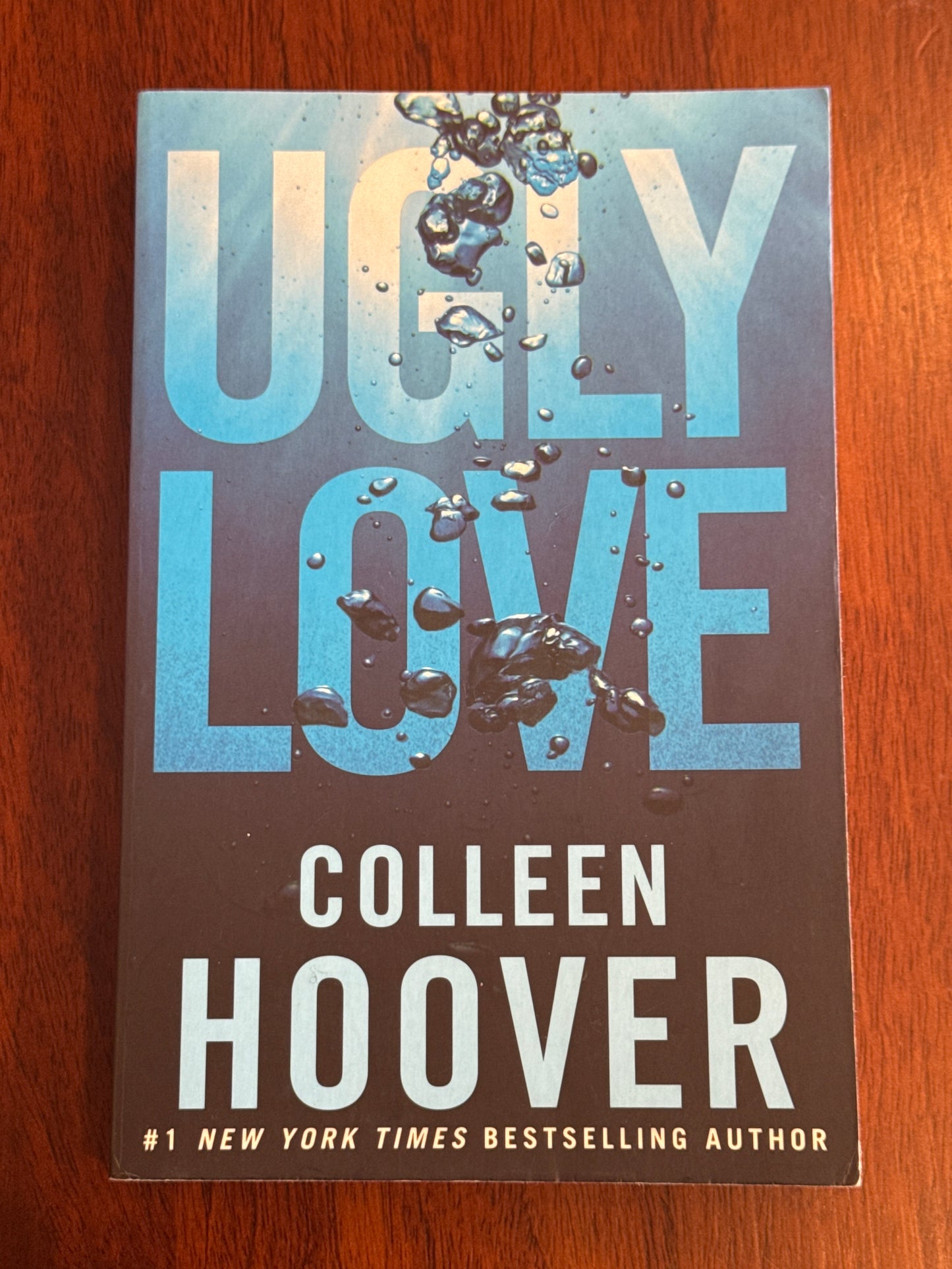 Ugly love. Colleen Hoover. 2014.