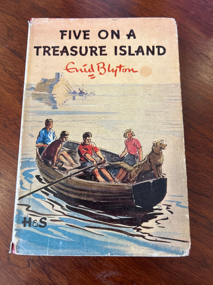 Five on a treasure island. Enid Blyton. 1961.