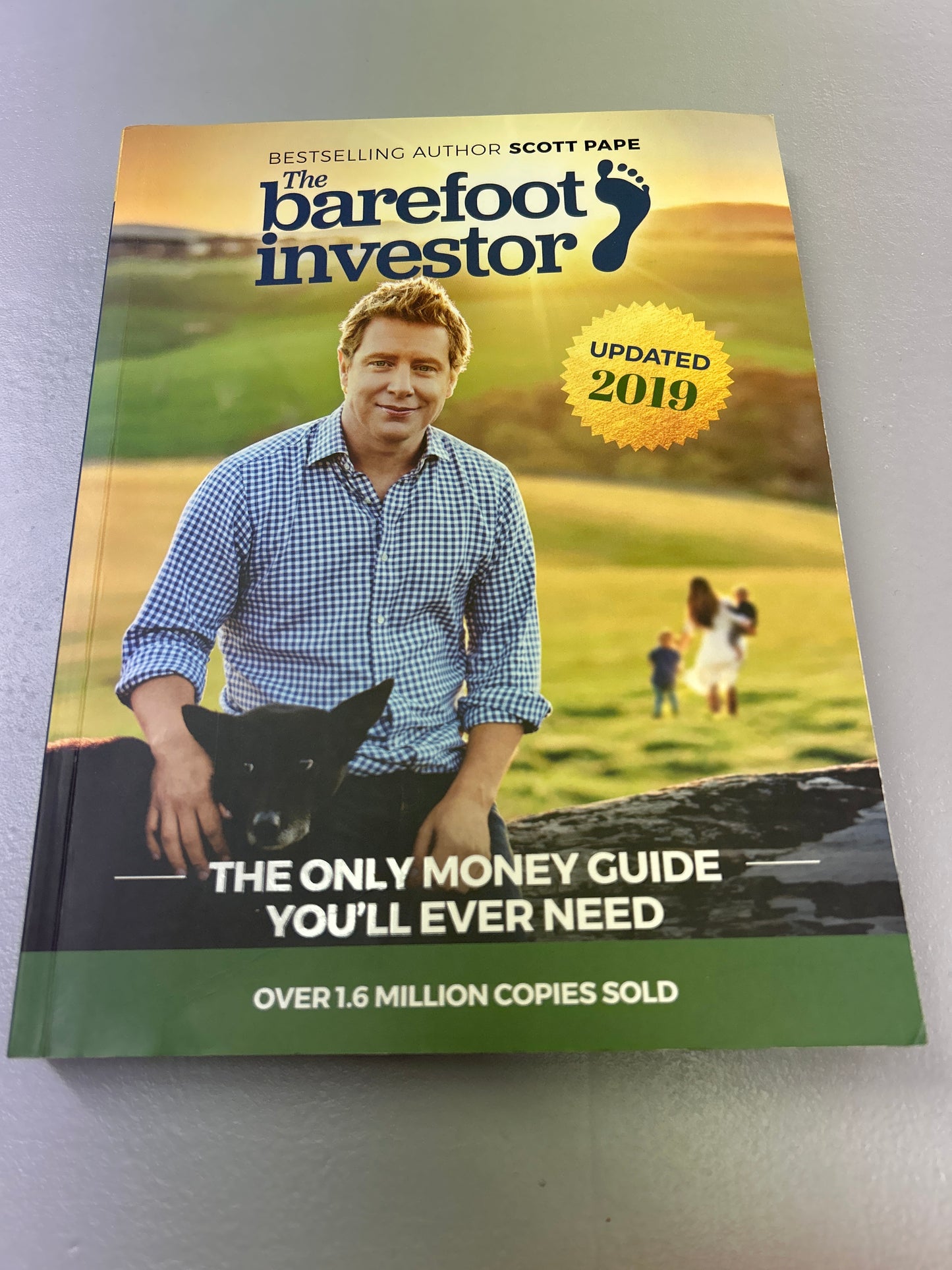 Barefoot investor. Scott Pape. 2019.