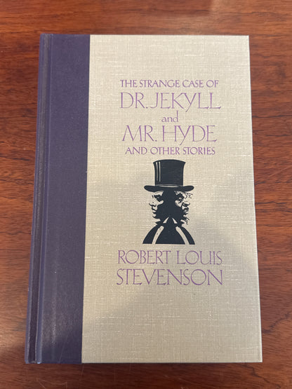 Strange case of Dr Jekyll and Mr Hyde. Robert Louis Stevenson. 1990.