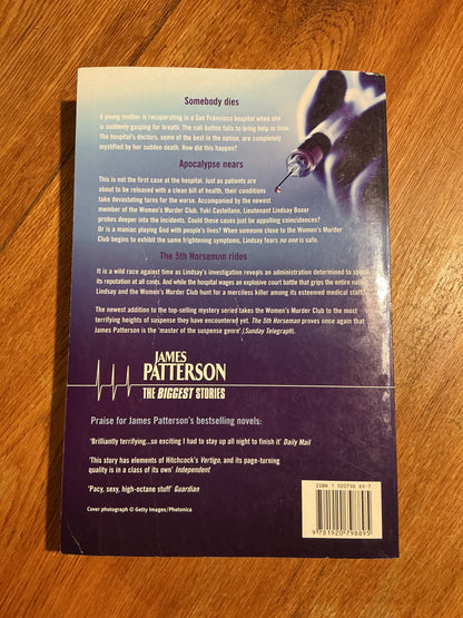5th horseman. James Patterson & Maxine Paetro. 2006.