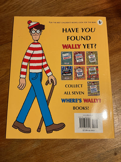 Where’s Wally?: the incredible paper chase. Martin Handford. 2012.