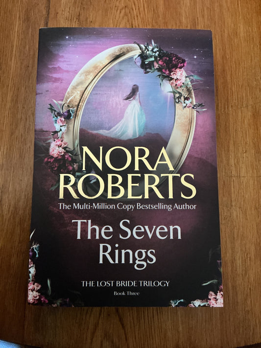 Seven rings. Nora Roberts. 2025.