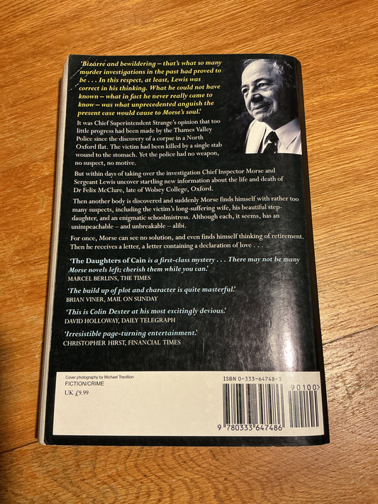 Daughters of Cain. Colin Dexter. 1995.