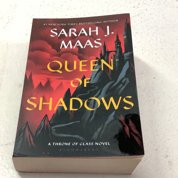 Queen of shadows. Sarah J. Maas. 2023.
