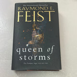 Queen of storms. Raymond Feist. 2020.