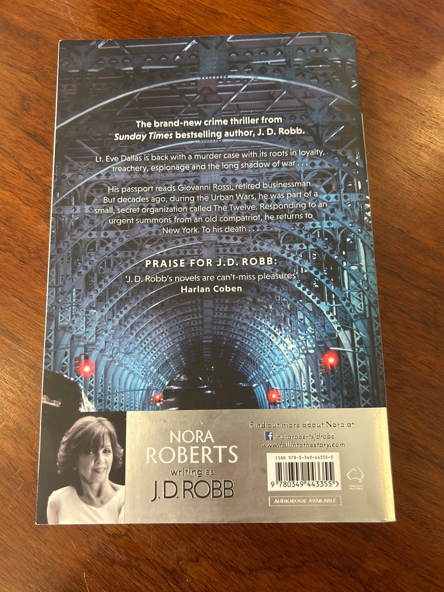Bonded in death. J.D. Robb. 2025.