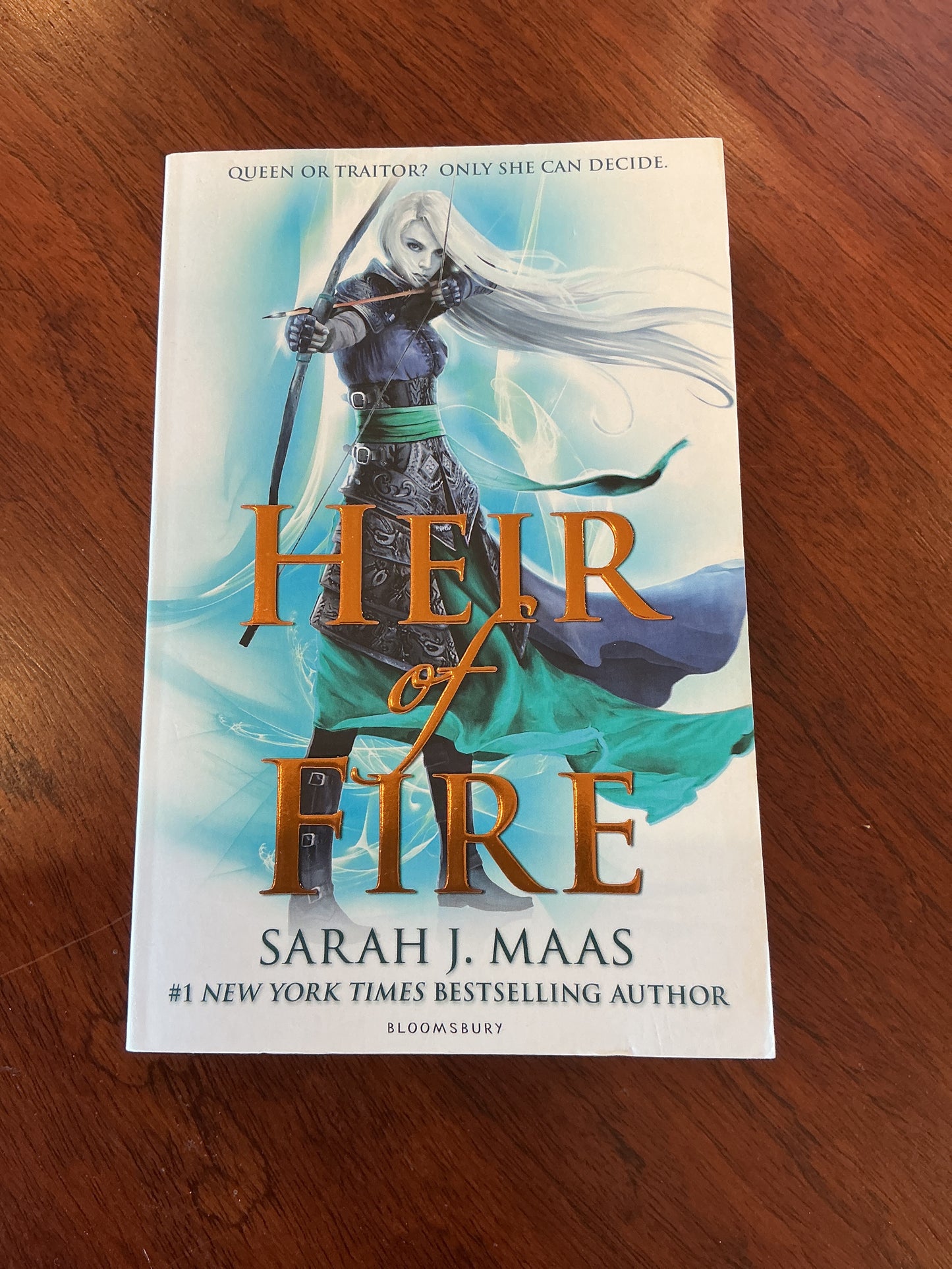Heir of fire. Sarah J. Maas. 2014.