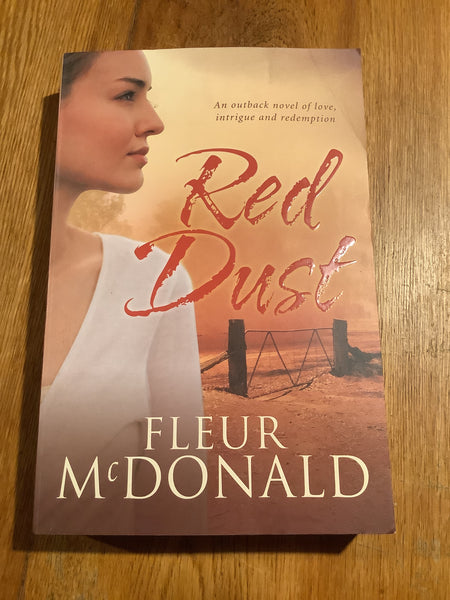 Red dust. Fleur McDonald. 2009.