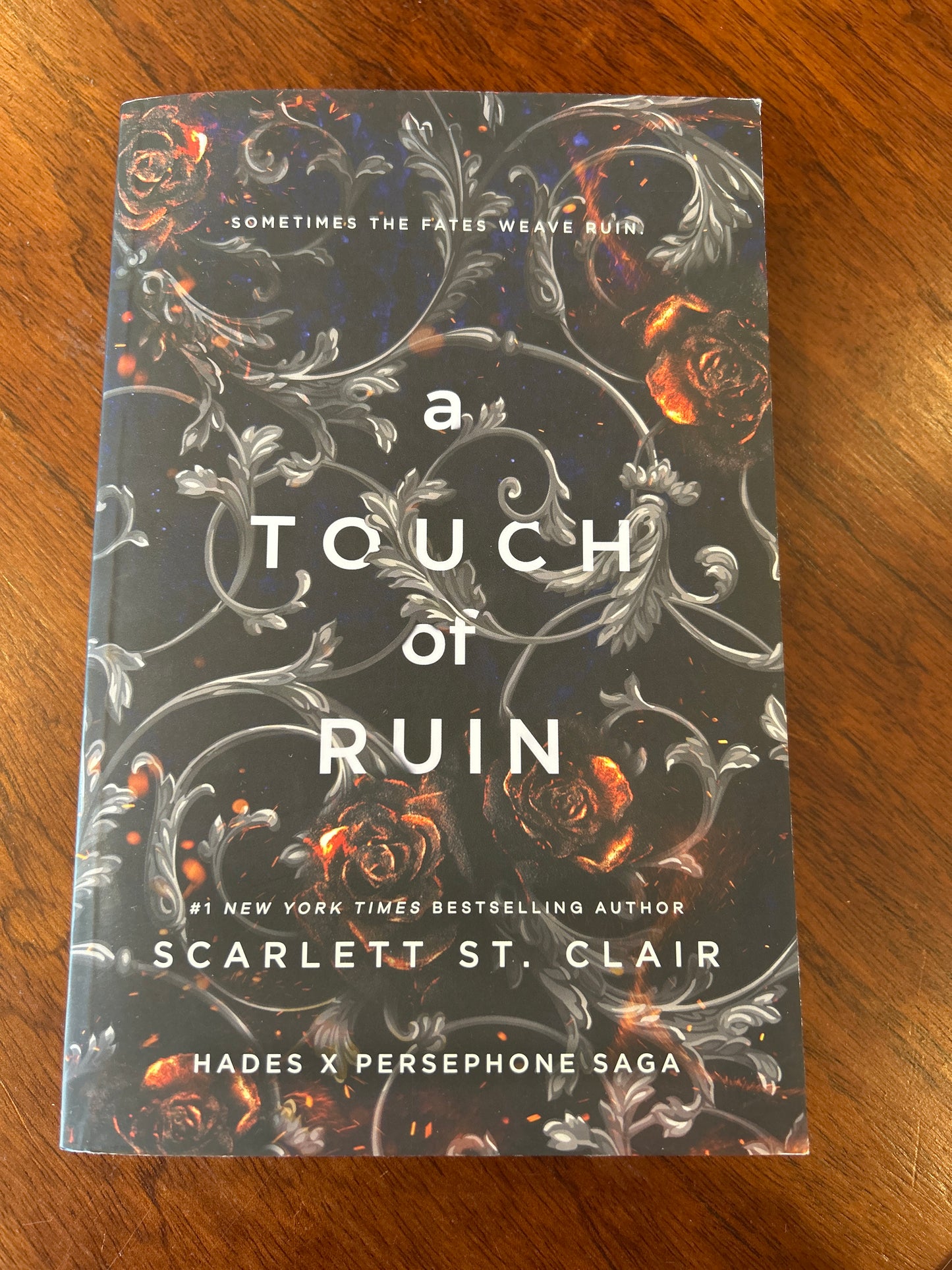 Touch of ruin. Scarlett St. Clair. 2021.
