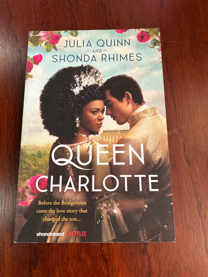 Queen Charlotte. Julia Quinn & Shonda Rhimes. 2023.