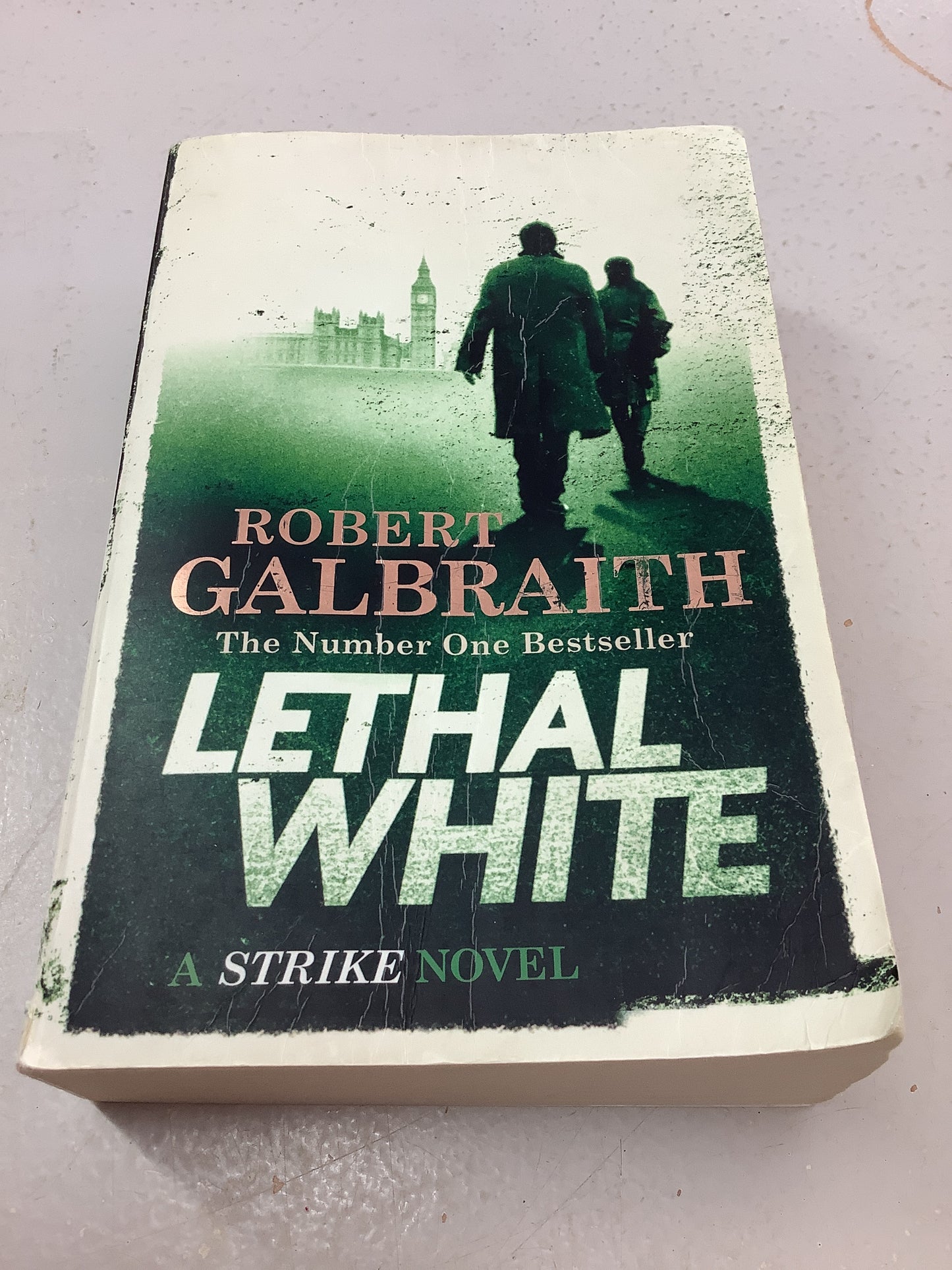 Lethal white. Robert Galbraith. 2018.