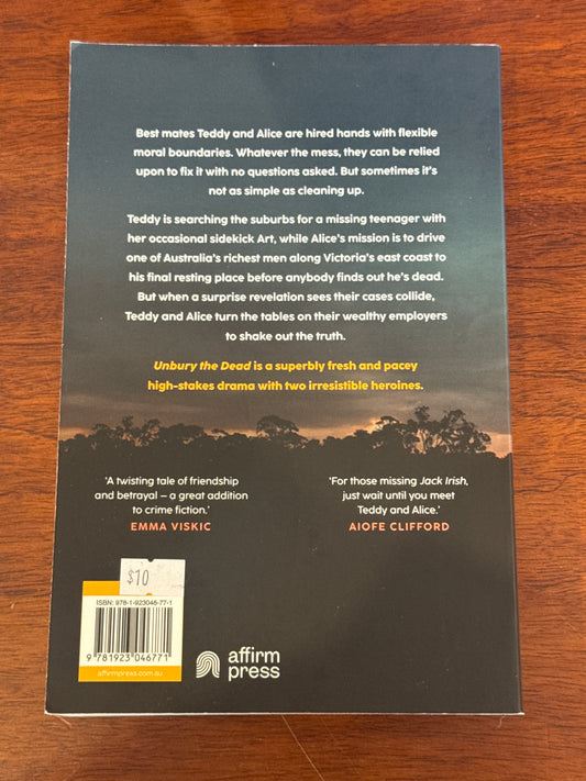Unbury the dead. Fiona Hardy. 2025.