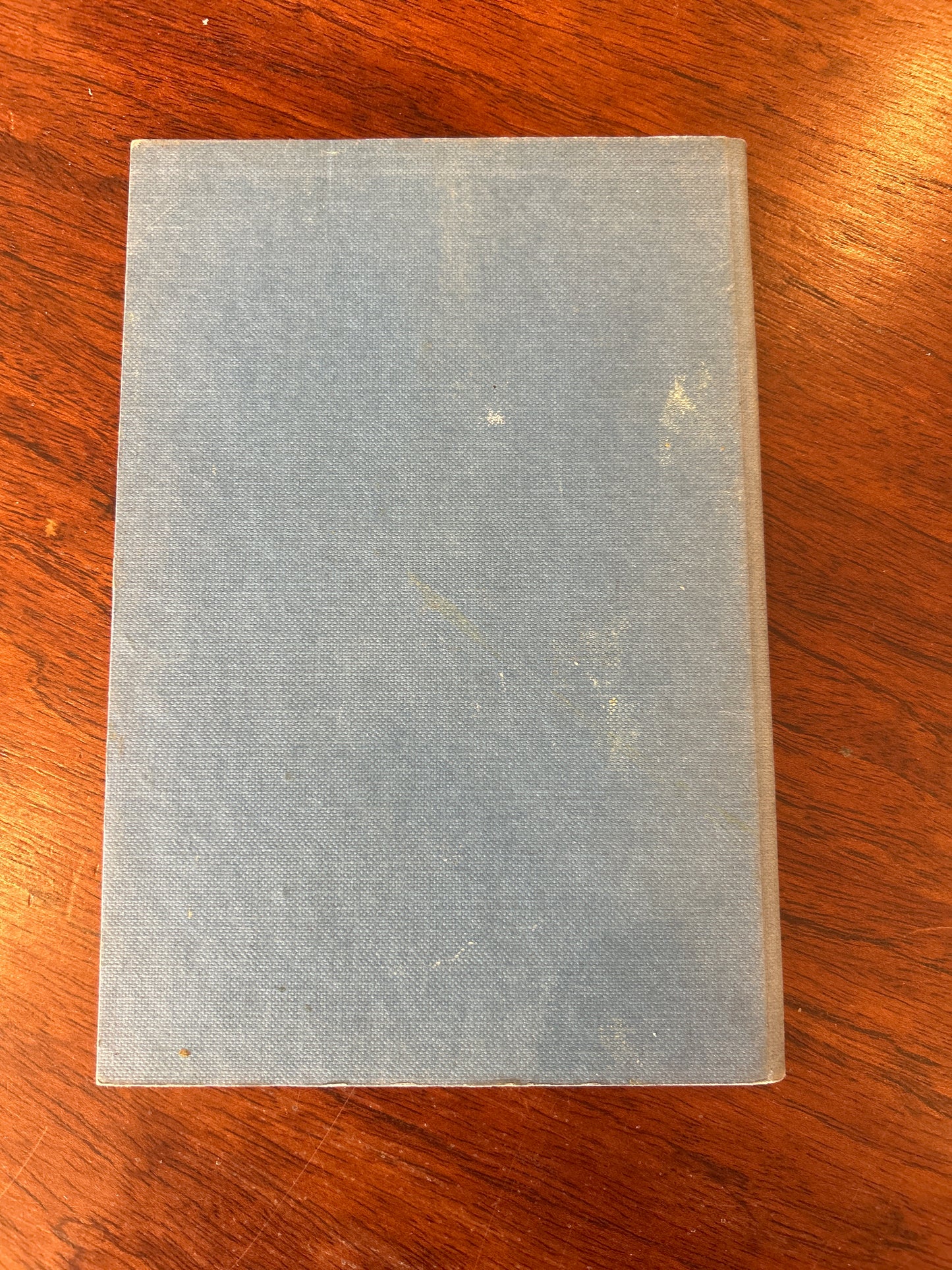 Australian seashore life: an introduction for young biologists and seashore explorers. John Child. 1962.