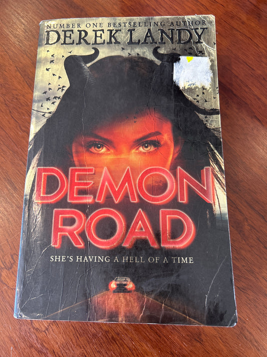 Demon road. Derek Landy. 2015.
