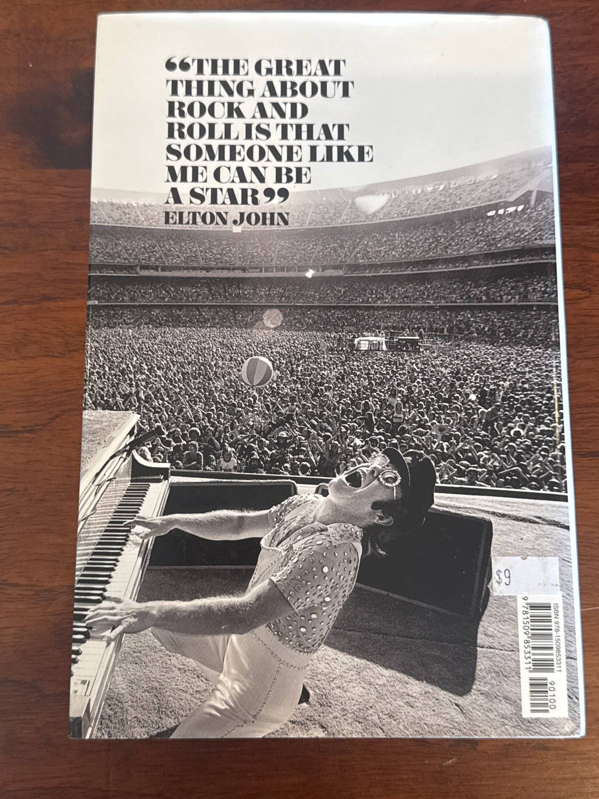 Me. Elton John. 2019.