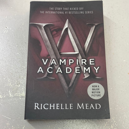 Vampire Academy. Richelle Mead.