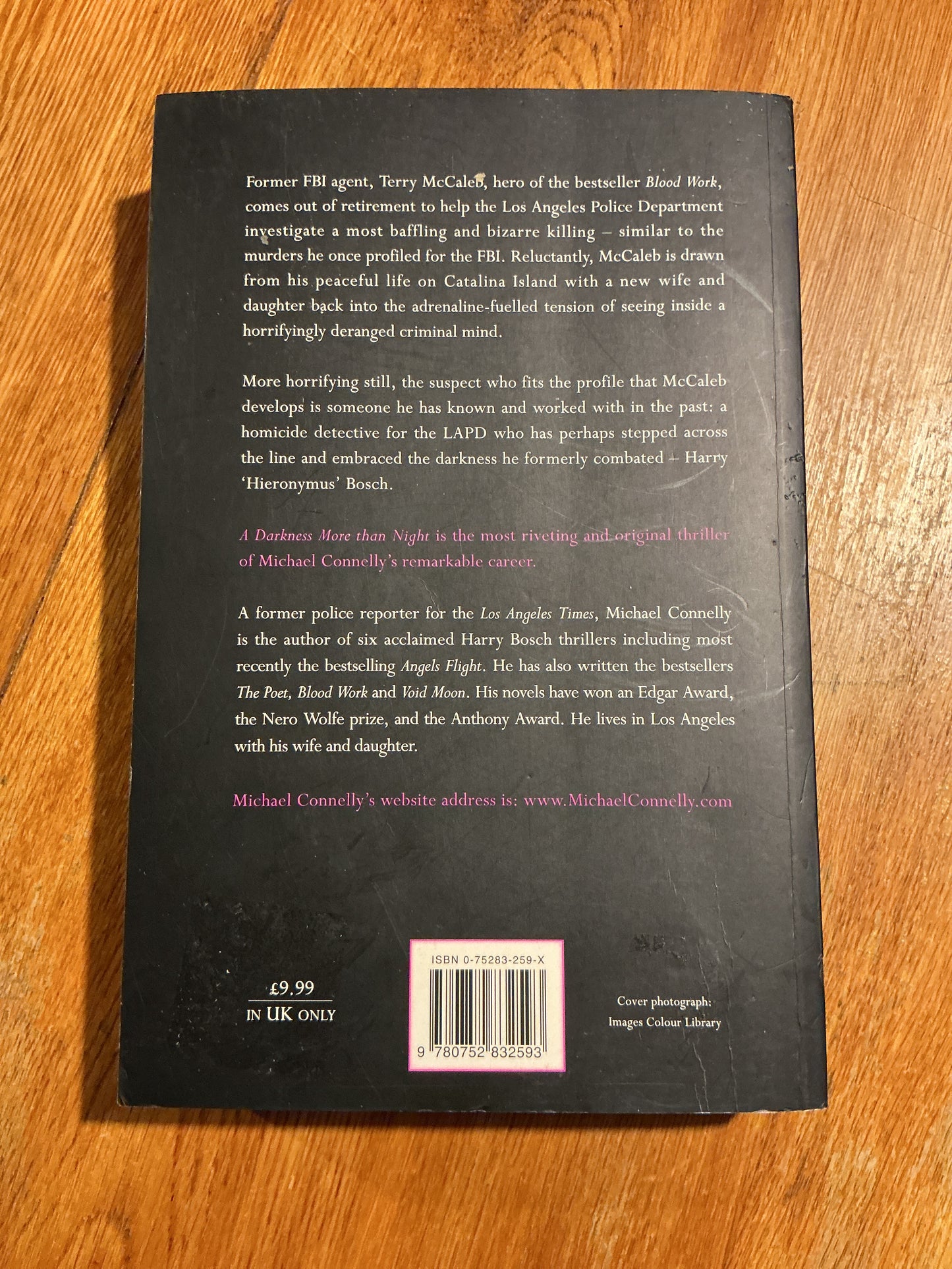 Darkness more than night. Michael Connelly. 2001.