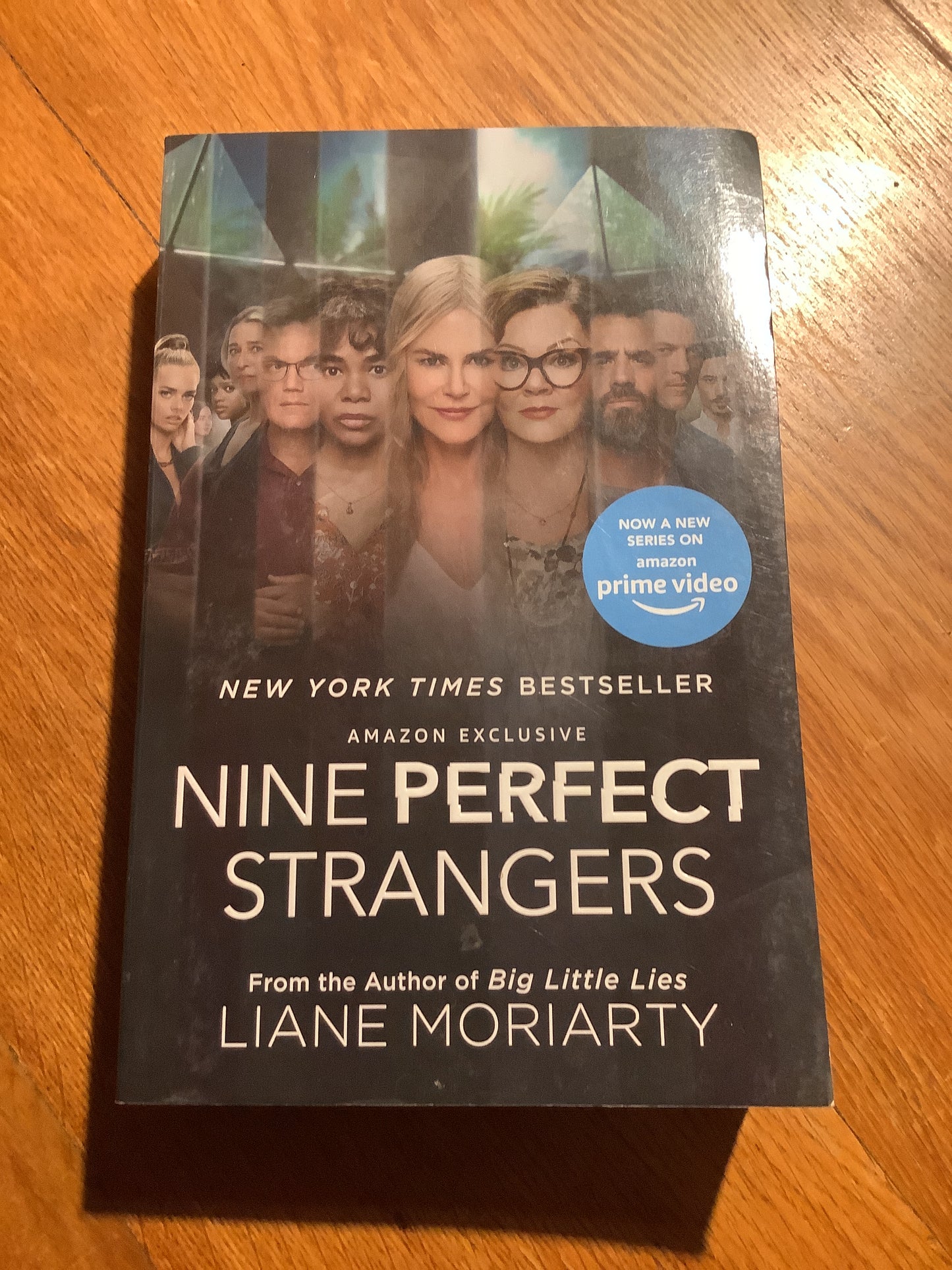 Nine perfect strangers. Liane Moriarty. 2021.