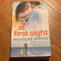 At first sight. Nicholas Sparks. 2012.