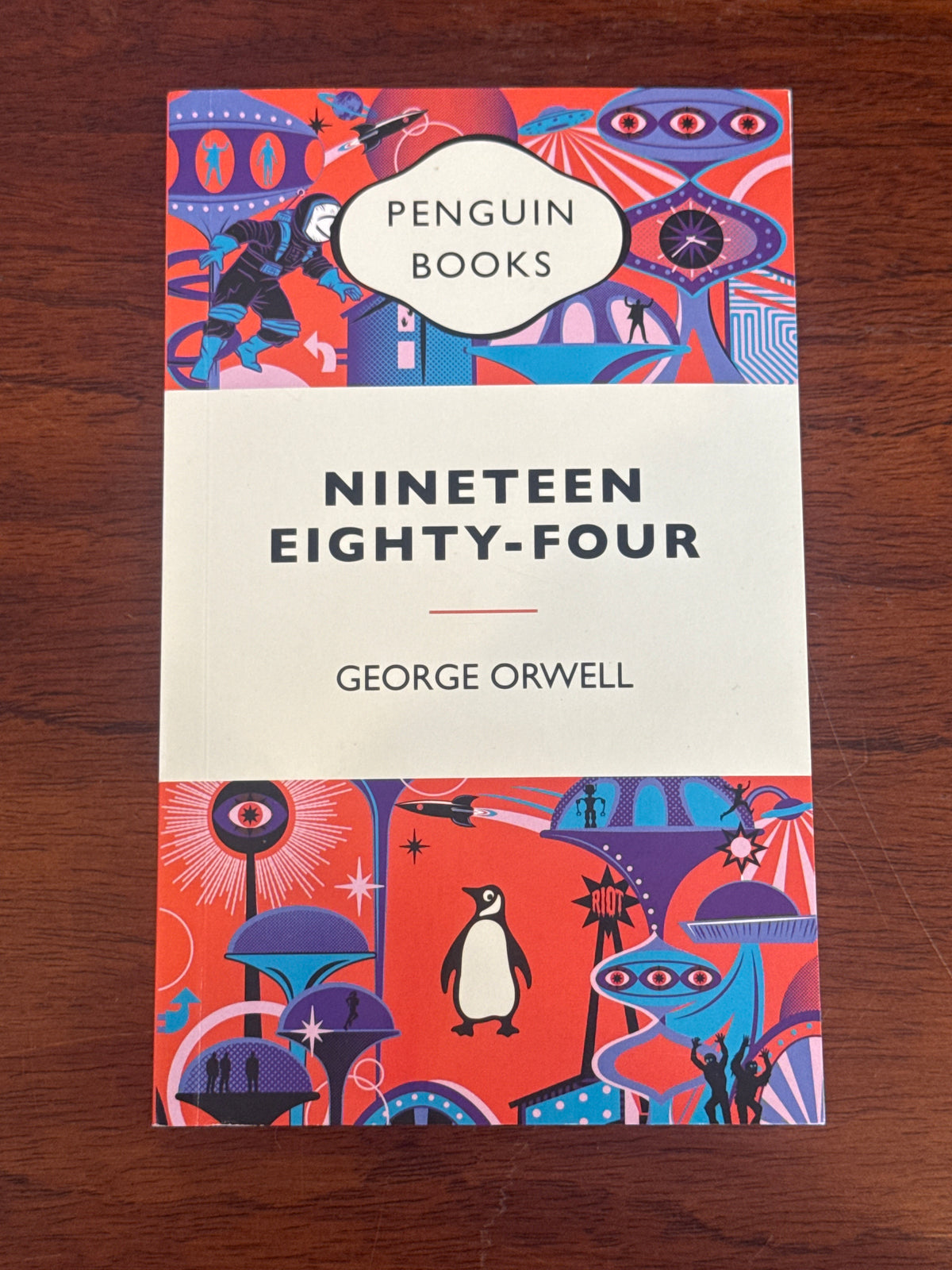 Nineteen eighty-four. George Orwell. 2011.