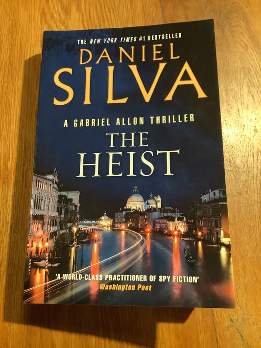 Heist. Daniel Silva. 2014.