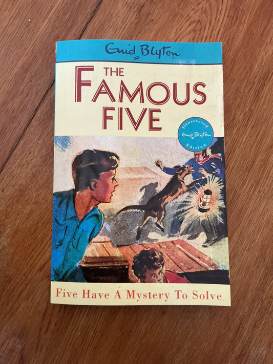 Five have a mystery to solve. Enid Blyton. 1997.