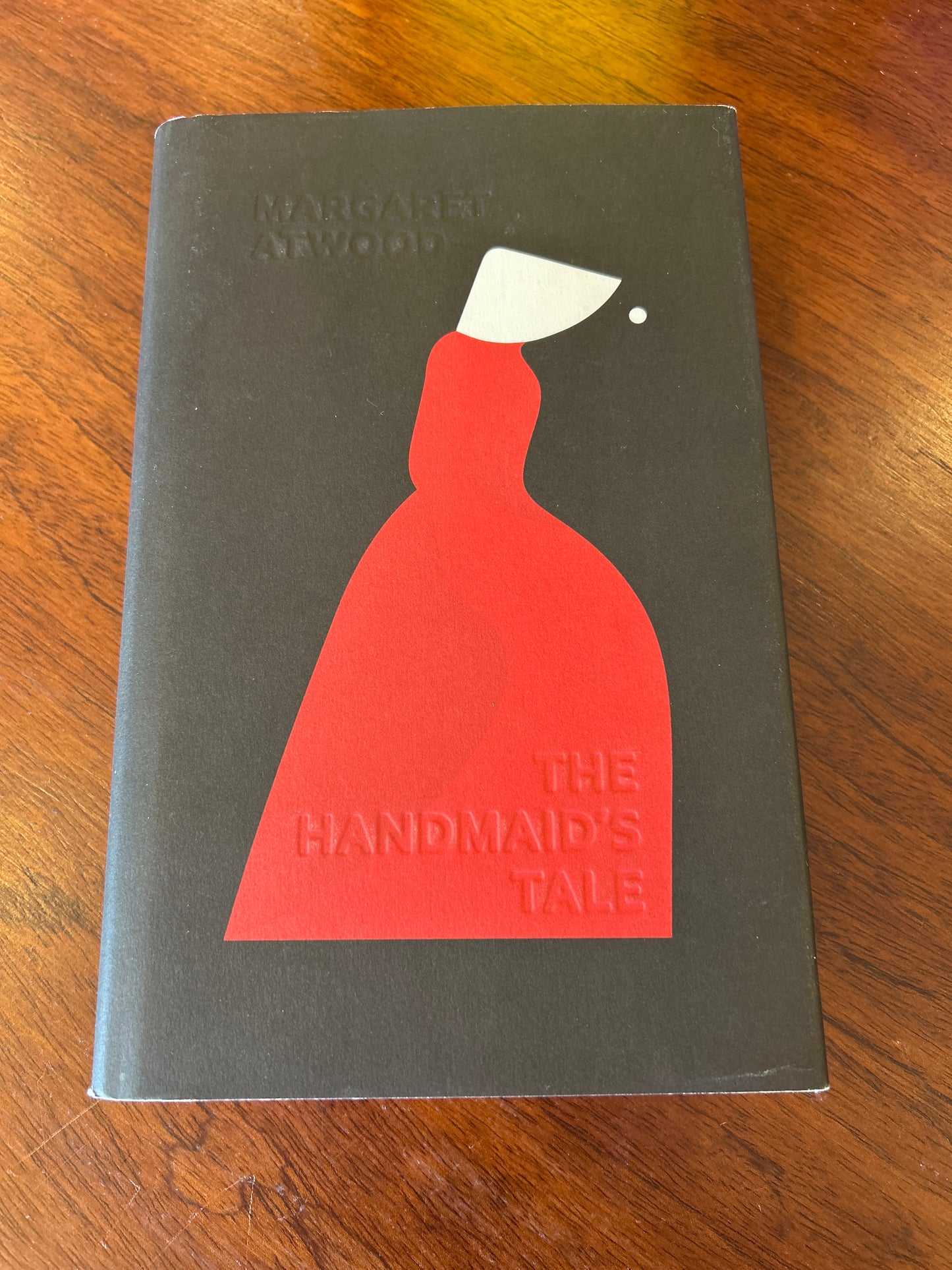 Handmaid's tale. Margaret Atwood. 2017.