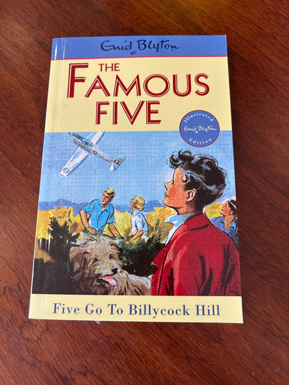 Five go to Billycock Hill. Enid Blyton. 1997.