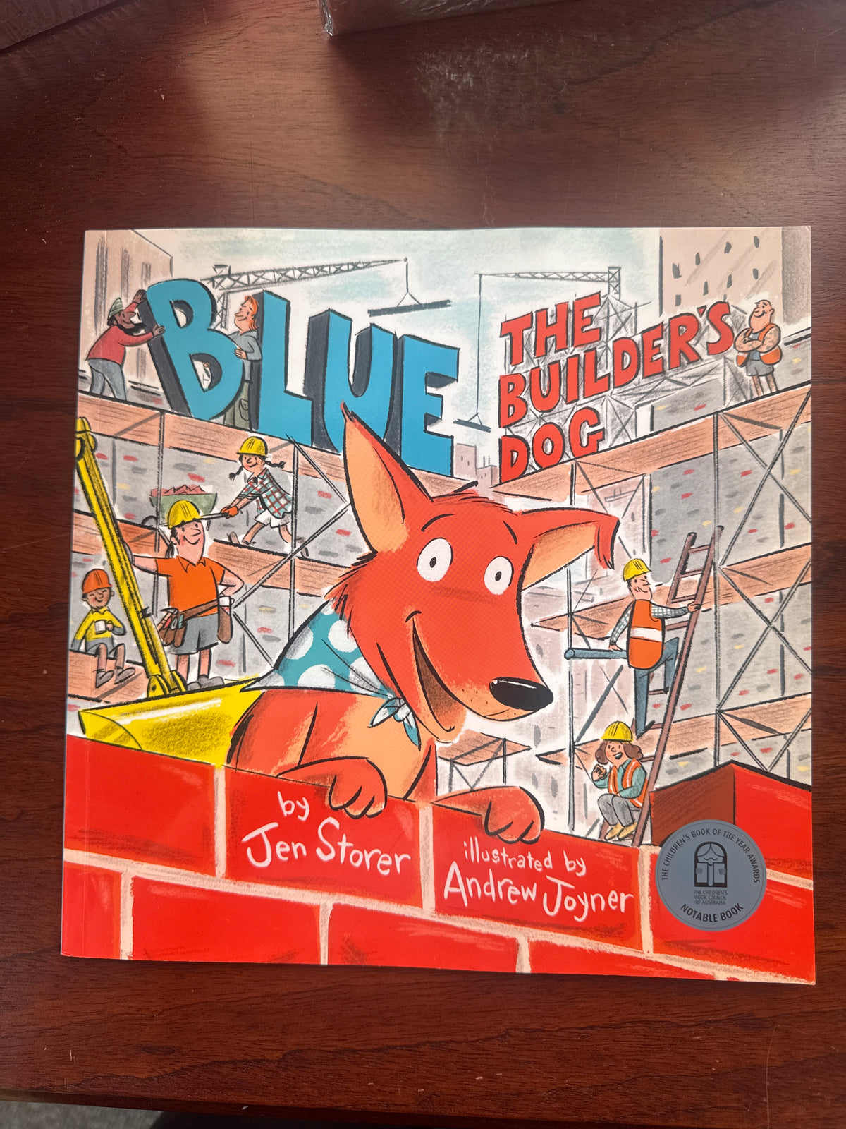 Blue the builder’s dog. Jen Storer. 2012.
