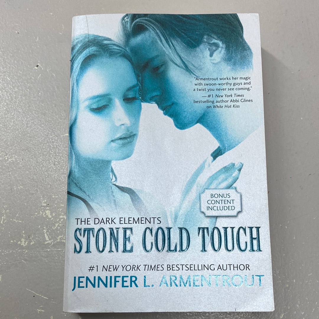 Stone cold touch. Jennifer Armentrout. 2015.