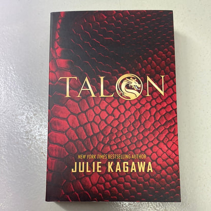 Talon. Julie Kagawa. 2017.