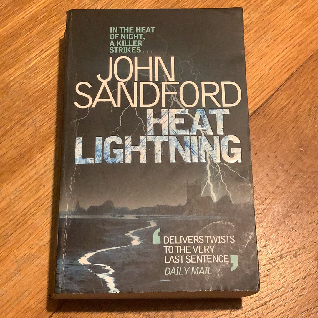 Heat lightning. John Sandford. 2009.