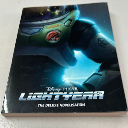 Lightyear The Deluxe Novelisation. Meredith Rusu. 2022.