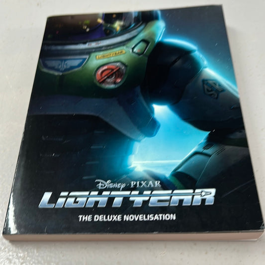 Lightyear The Deluxe Novelisation. Meredith Rusu. 2022.