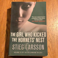 Girl who kicked the Hornet's nest. Stieg Larsson. 2009.