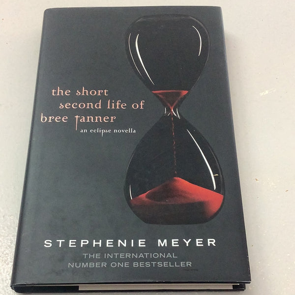 Short second life of Bree Tanner. Stephenie Meyer. 2011.