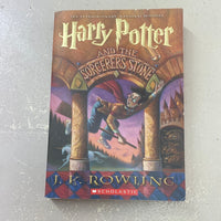 Harry Potter & the Philosopher's stone (Rowling, J.K.)(2001, paperback)