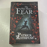 Wise man’s fear. Patrick Rothfuss. 2011.