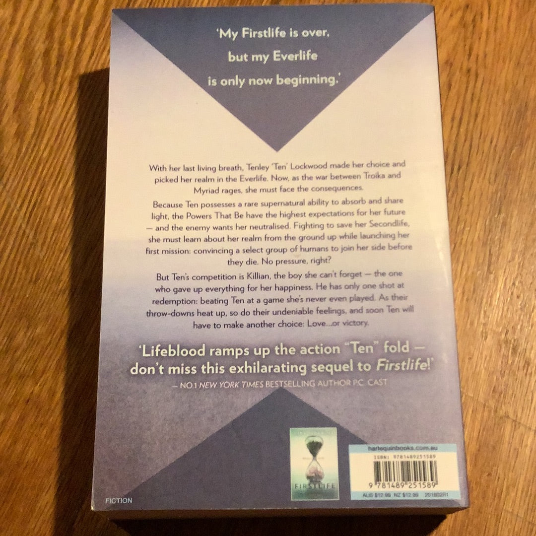 Lifeblood. Gena Showalter. 2018.