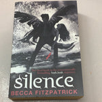 Silence. Becca Fitzpatrick. 2012.
